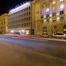 Современное здание универмага. Department store